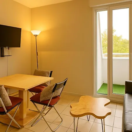 Cocon Neuf Entre Et Campagne 4pers Parking Prive דירה *